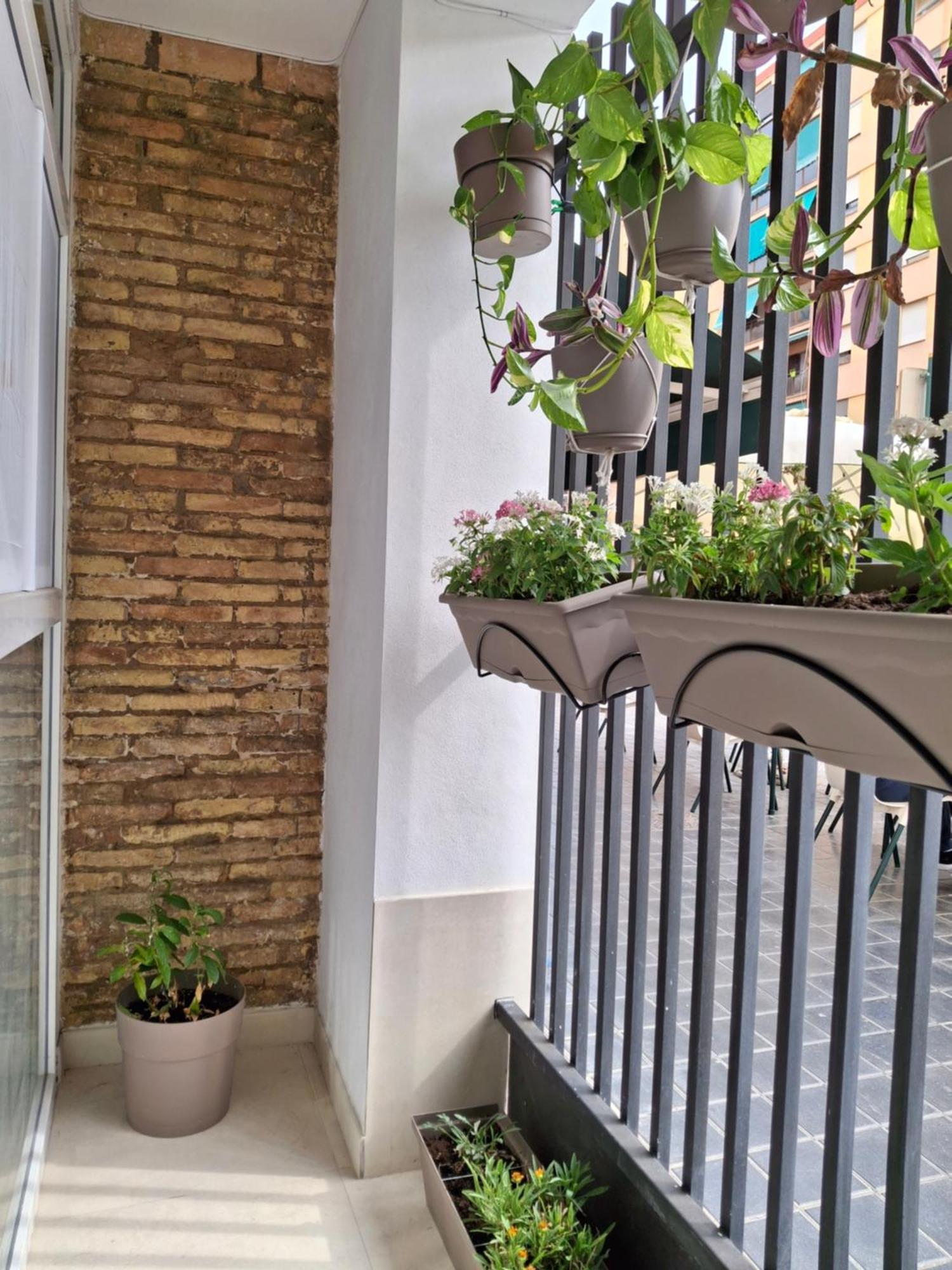 Bonito Apartamento De 2 Habitaciones Cerca De La Estacion Joaquin Sorolla Valencia Exteriör bild