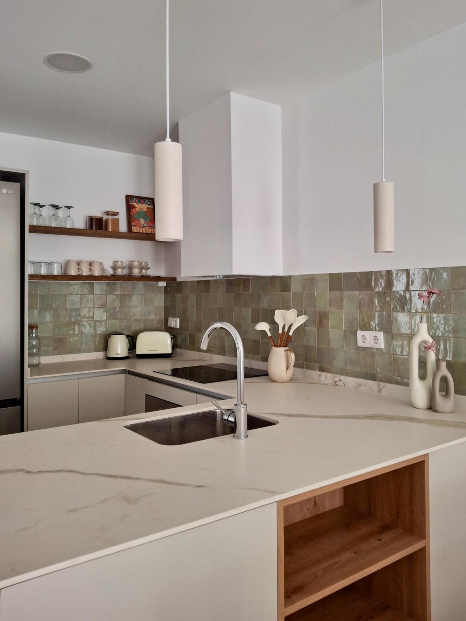 Bonito Apartamento De 2 Habitaciones Cerca De La Estacion Joaquin Sorolla Valencia Exteriör bild